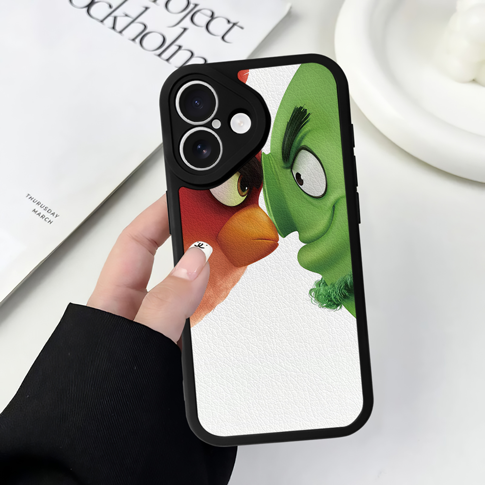 （画像用） Angry Birds アングリーバード 【iPhone 16シリーズ対応】シリコンスマホケース（レザー調） 材質：シリコン